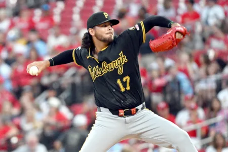 Cardinals beat Pirates 4-1 as Mathews gets his first MLB win
